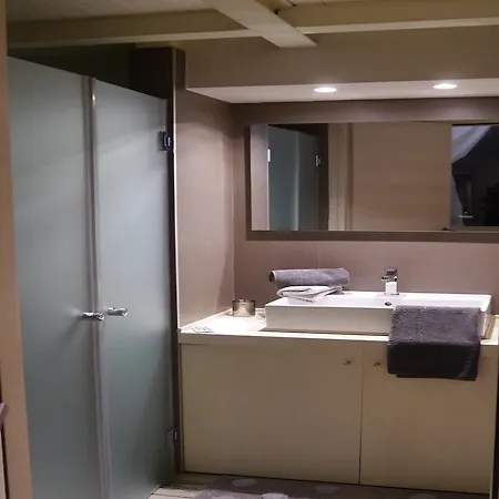 & Juliet Luxury Apartment *